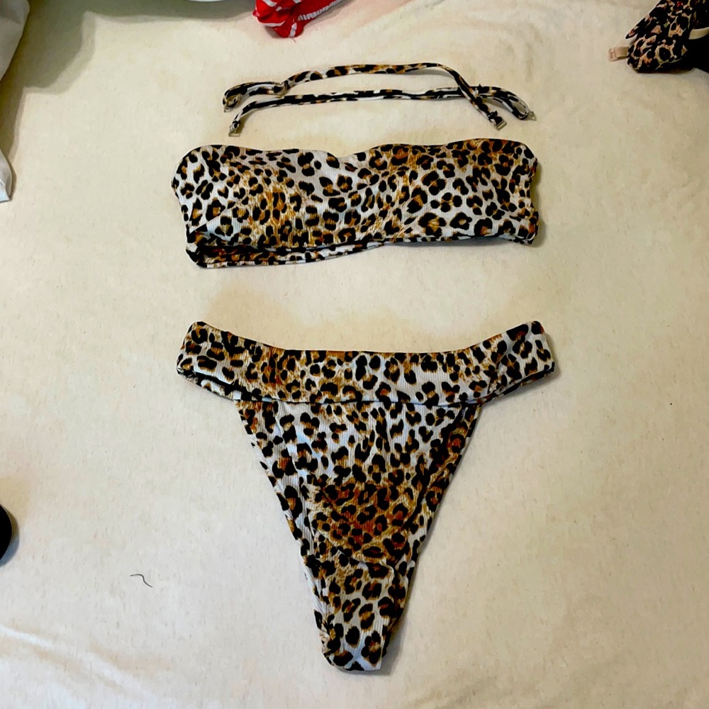 Sexy cheeta bikini size med- ware 2 ways for the top